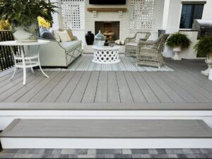 Photo of a Northern Sarasota Florida deck