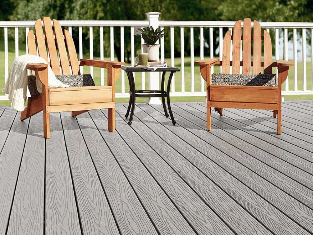 Photo of a Northern Sarasota Florida deck